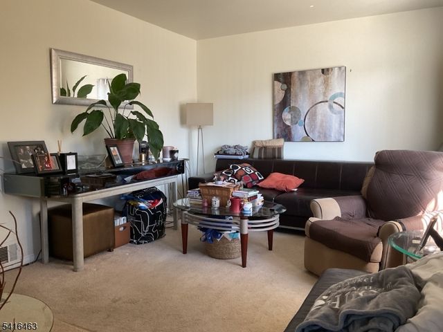 74 Warner St, Woodbridge Twp., NJ 08863