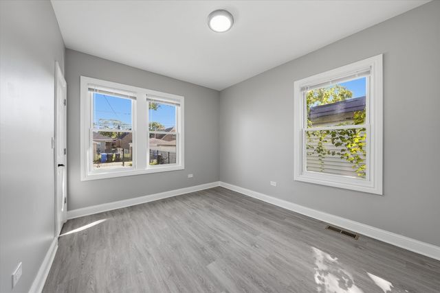 10453 S Indiana Avenue, Chicago, IL 60628