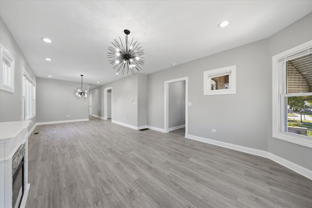 10453 S Indiana Avenue, Chicago, IL 60628
