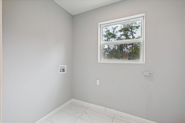 8211 Kingsbrook Road 205, Houston, TX 77024