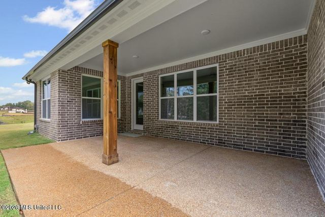 2835 S Cypress Lake Drive, Olive Branch, MS 38654