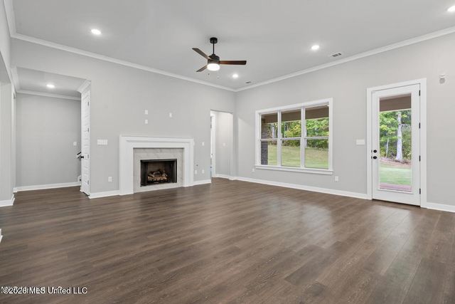 2835 S Cypress Lake Drive, Olive Branch, MS 38654