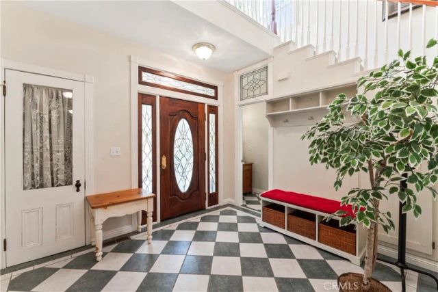 27601 Cedarwood Drive, Lake Arrowhead, CA 92352