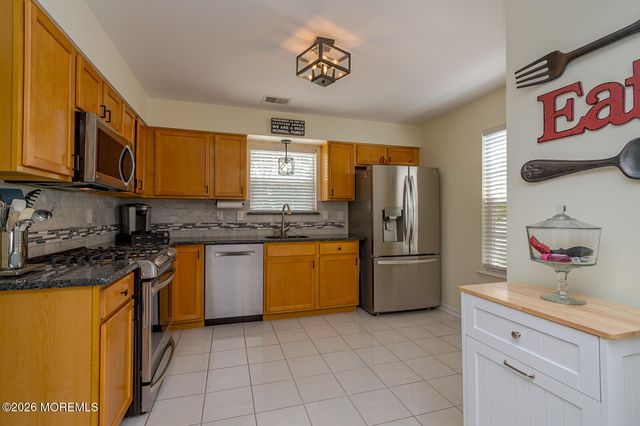 38 Van Dorn Street, Keyport, NJ 07735