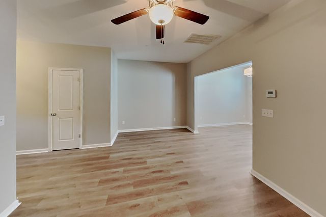 512 Hickory Leaf Ct, Mount Juliet, TN 37122