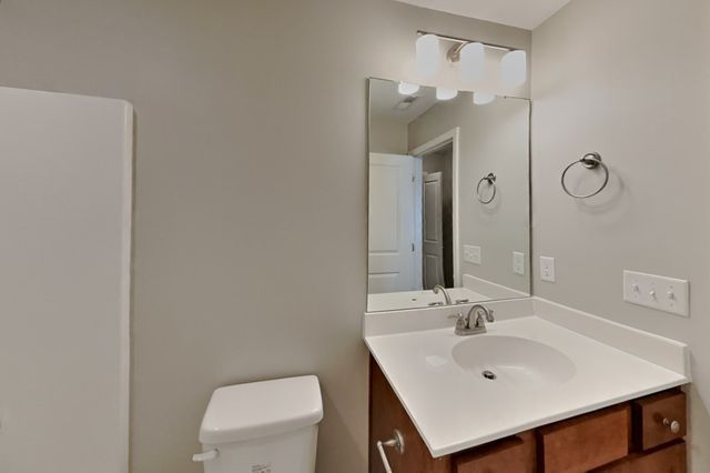 512 Hickory Leaf Ct, Mount Juliet, TN 37122