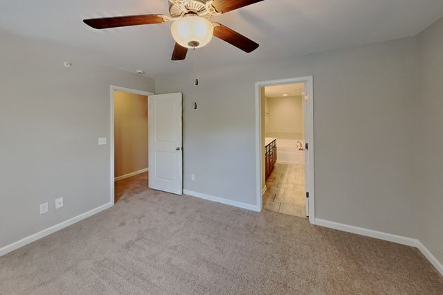 512 Hickory Leaf Ct, Mount Juliet, TN 37122