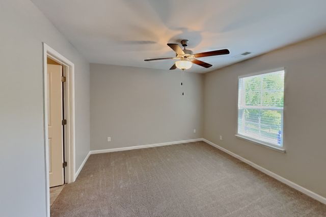 512 Hickory Leaf Ct, Mount Juliet, TN 37122