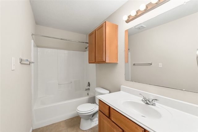 1001 Krenek Tap Road 1805, College Station, TX 77840