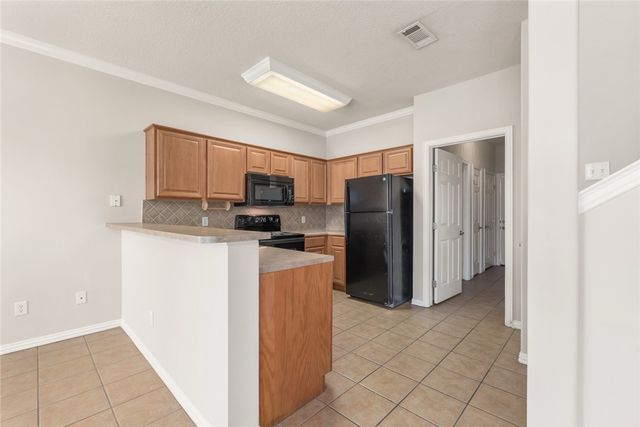 1001 Krenek Tap Road 1805, College Station, TX 77840