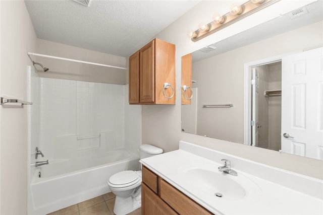 1001 Krenek Tap Road 1805, College Station, TX 77840