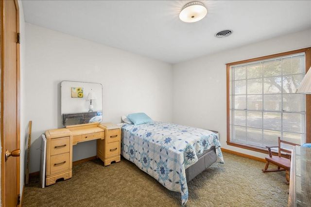 721 Concordia B Drive, Bellville, TX 77418