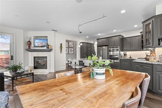 801 Fox Chase Court, Lawrence, KS 66049