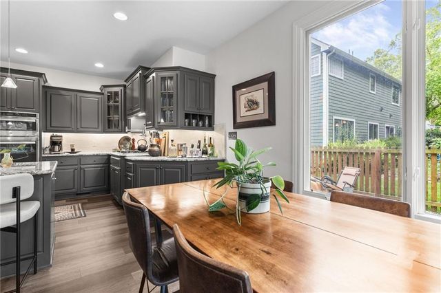 801 Fox Chase Court, Lawrence, KS 66049