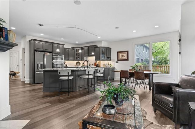 801 Fox Chase Court, Lawrence, KS 66049