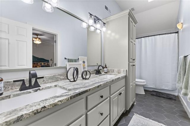 801 Fox Chase Court, Lawrence, KS 66049