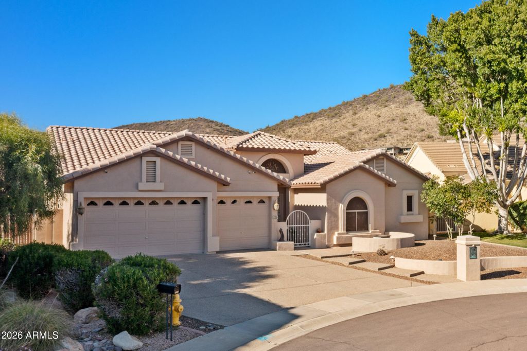 5226 W LONE CACTUS Drive, Glendale, AZ 85308 — exterior
