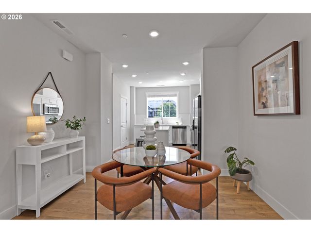 16084 Nw PRISTINE Ln, Portland, OR 97229