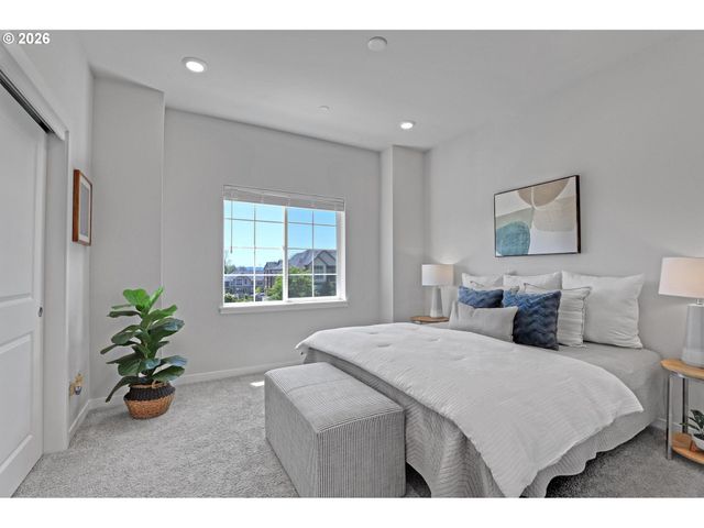 16084 Nw PRISTINE Ln, Portland, OR 97229