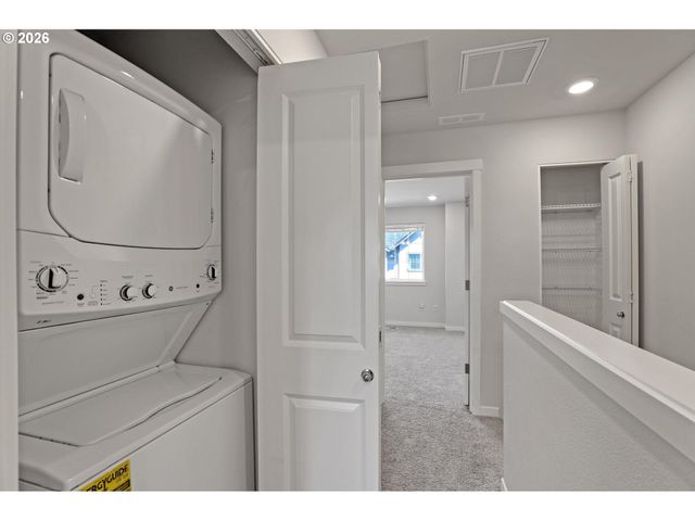 16084 Nw PRISTINE Ln, Portland, OR 97229