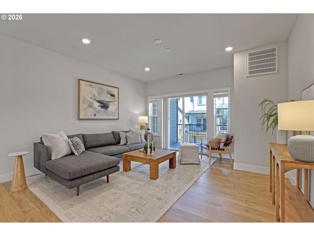 16084 Nw PRISTINE Ln, Portland, OR 97229