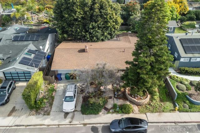 2747 Fairfield St, San Diego, CA 92110