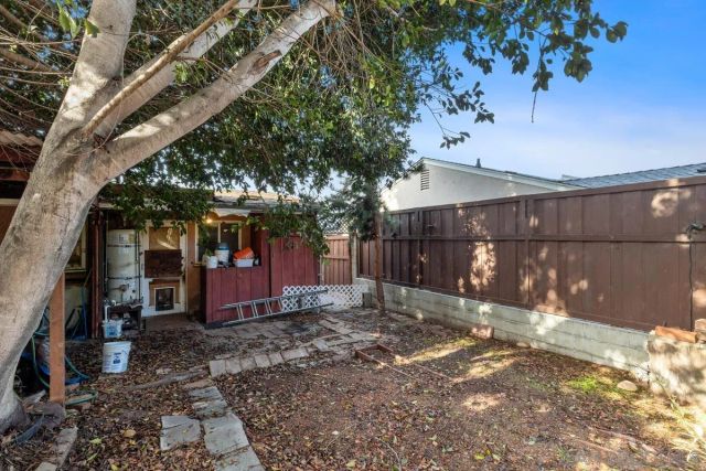 2747 Fairfield St, San Diego, CA 92110