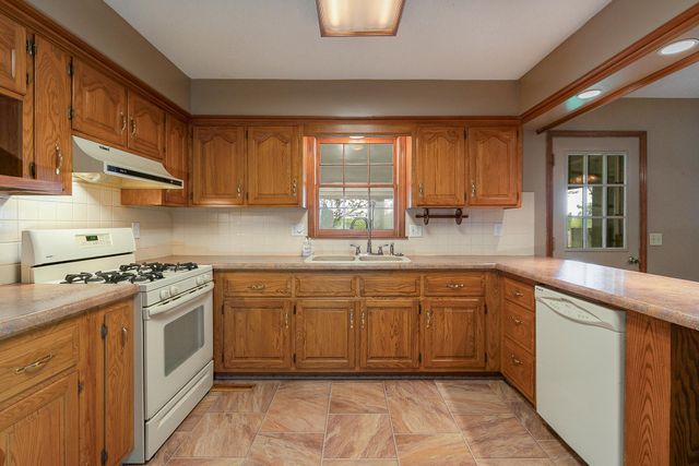 6726 W Dogwood Street, Springfield, MO 65802