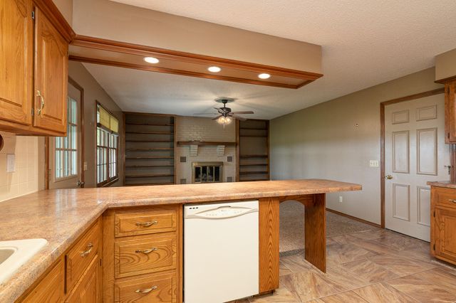 6726 W Dogwood Street, Springfield, MO 65802