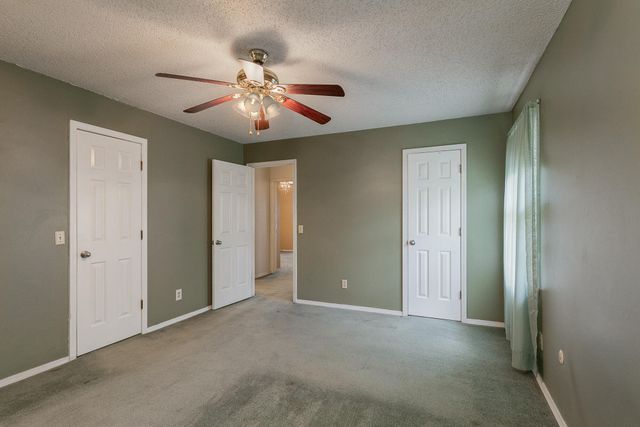 6726 W Dogwood Street, Springfield, MO 65802