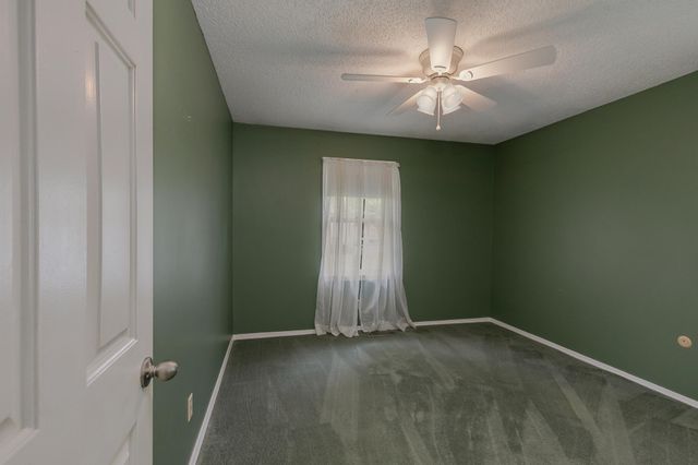 6726 W Dogwood Street, Springfield, MO 65802