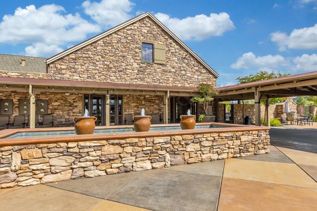 924 Lazy Trail Dr, Rocklin, CA 95765