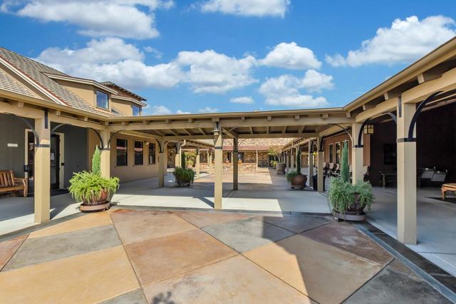 924 Lazy Trail Dr, Rocklin, CA 95765