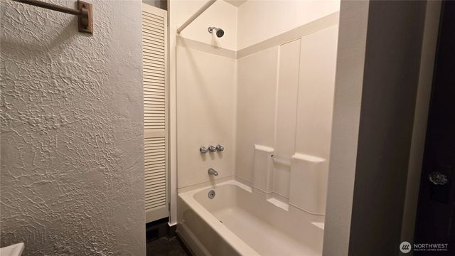 4622 N Defiance Street, Tacoma, WA 98407