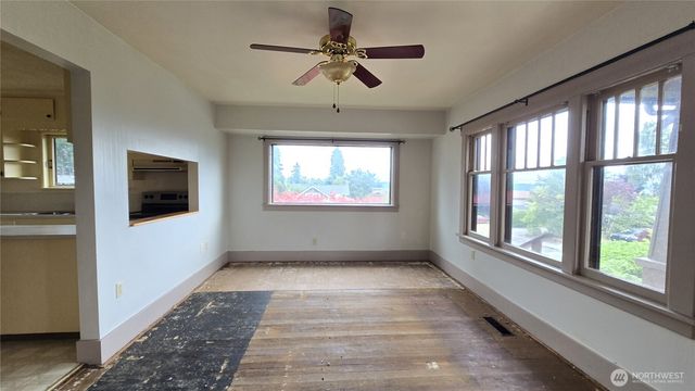 4622 N Defiance Street, Tacoma, WA 98407