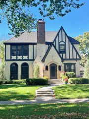 4510 Casco Avenue, Edina, MN 55424