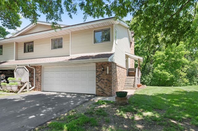6121 Creek View Trail, Minnetonka, MN 55345