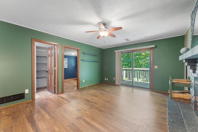 6121 Creek View Trail, Minnetonka, MN 55345
