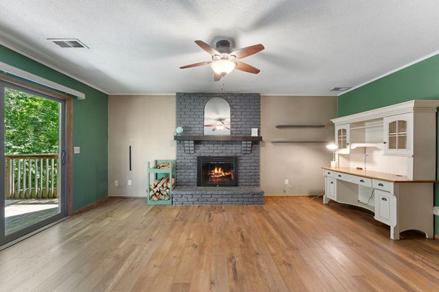 6121 Creek View Trail, Minnetonka, MN 55345