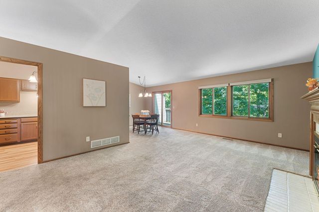 6121 Creek View Trail, Minnetonka, MN 55345