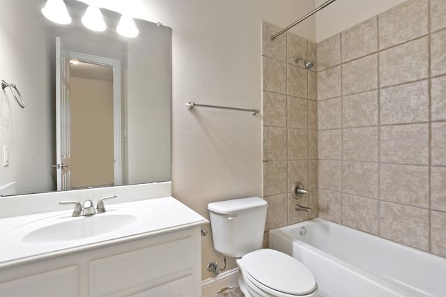 5812 La Vista Drive, Dallas, TX 75206