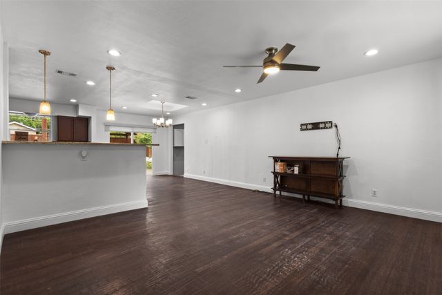 2925 Old Orchard Road, Garland, TX 75041