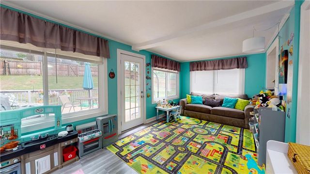 3627 N Walrond Avenue, Kansas City, MO 64117