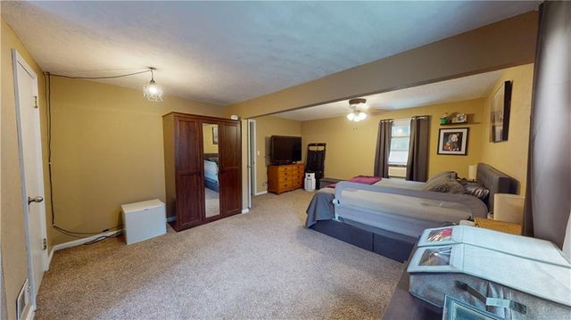 3627 N Walrond Avenue, Kansas City, MO 64117
