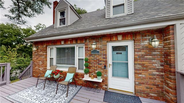 3627 N Walrond Avenue, Kansas City, MO 64117