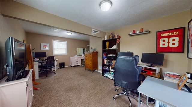 3627 N Walrond Avenue, Kansas City, MO 64117