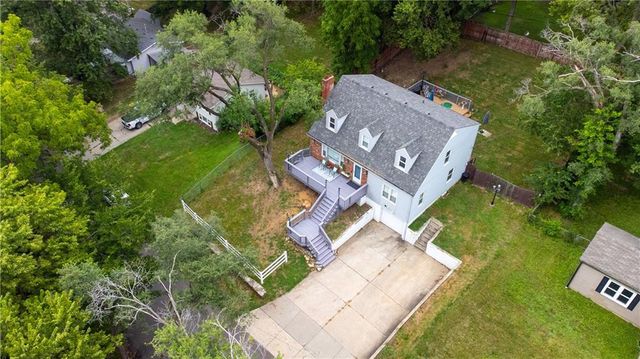 3627 N Walrond Avenue, Kansas City, MO 64117