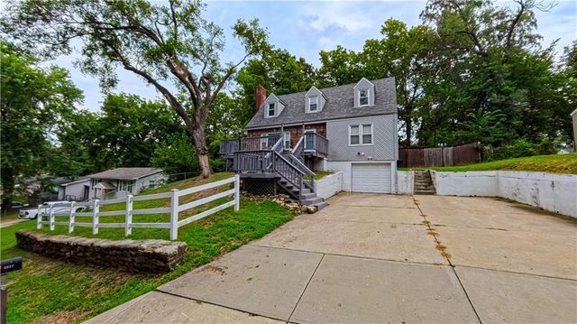 3627 N Walrond Avenue, Kansas City, MO 64117