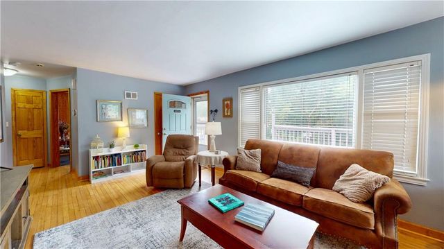 3627 N Walrond Avenue, Kansas City, MO 64117