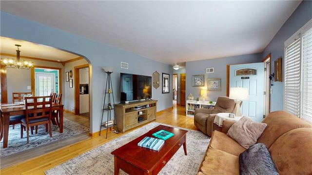 3627 N Walrond Avenue, Kansas City, MO 64117